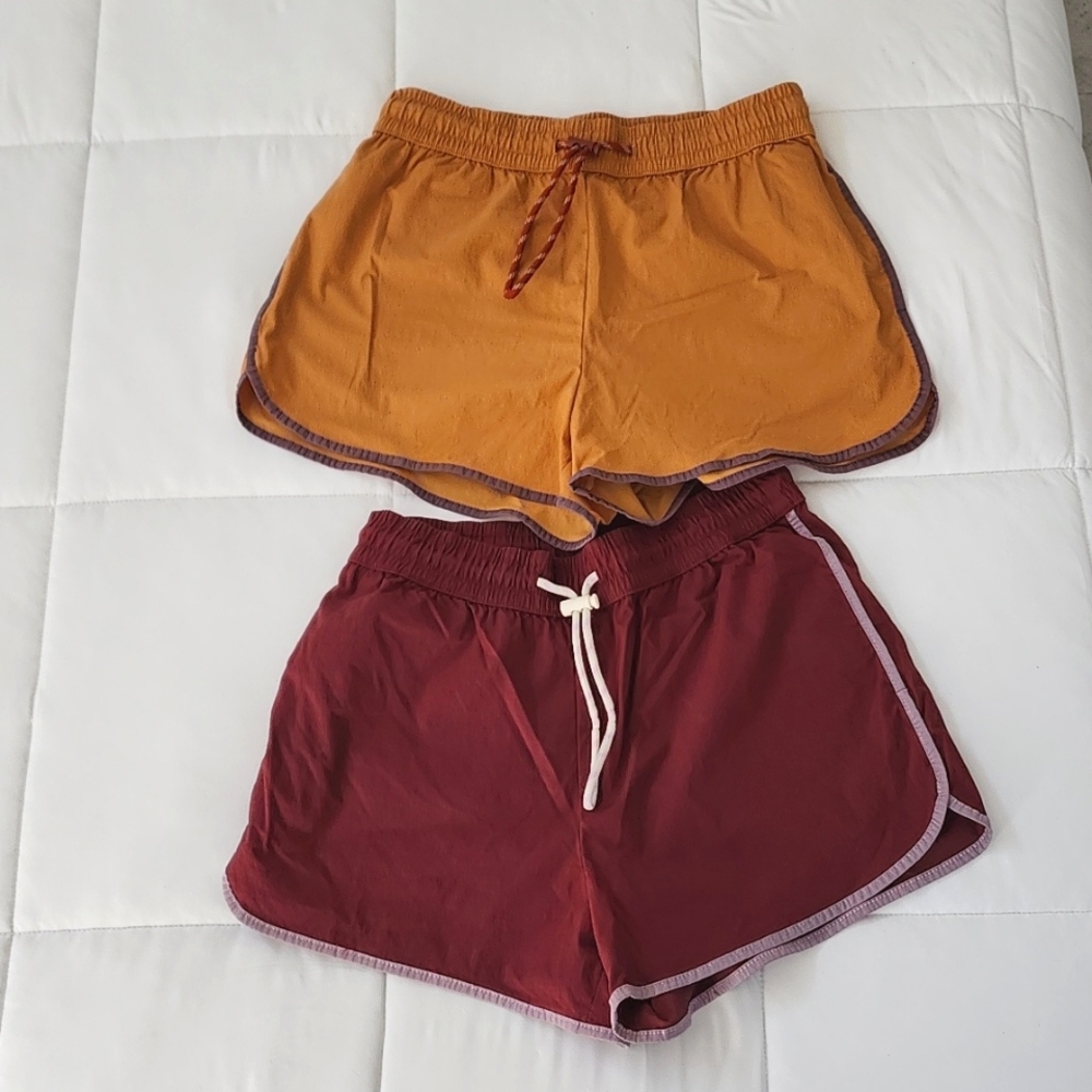2 Comfortable shorts